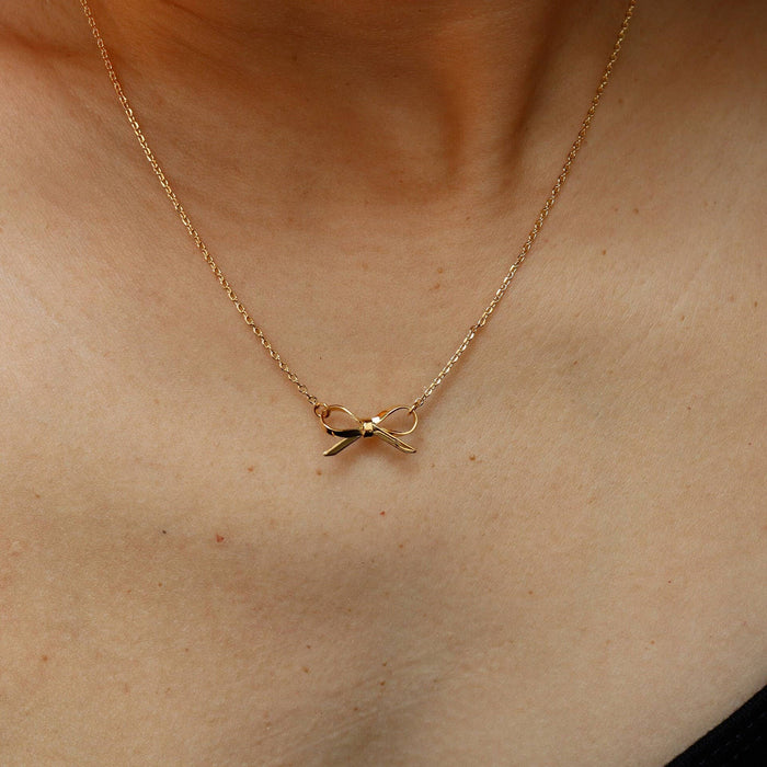 The Sweet Bow Necklace
