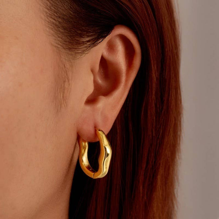 18K Gold U-Shape Huggie Hoop Earrings
